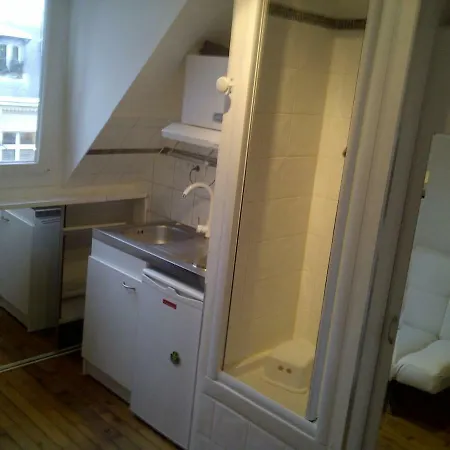 Bed & Breakfast Single Arc De Triomphe *